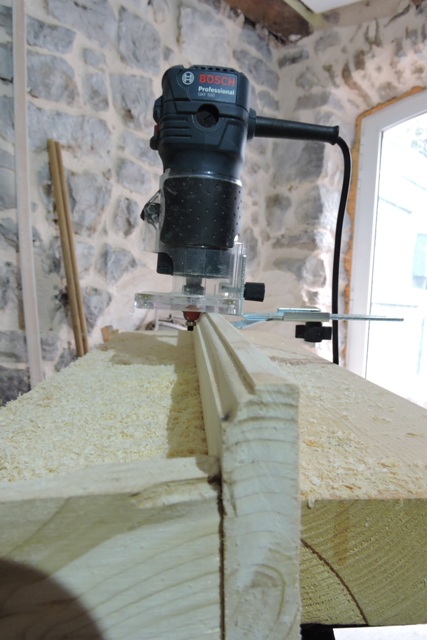 Routing a decorative moulding