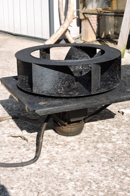 Flue extractor fan removed