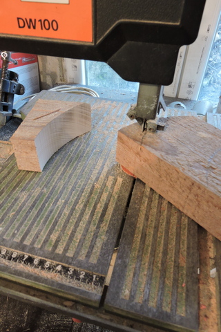 Cutting decorative ends