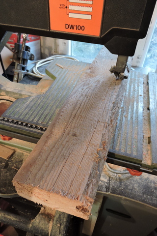 Cutting a rebait into the ledges