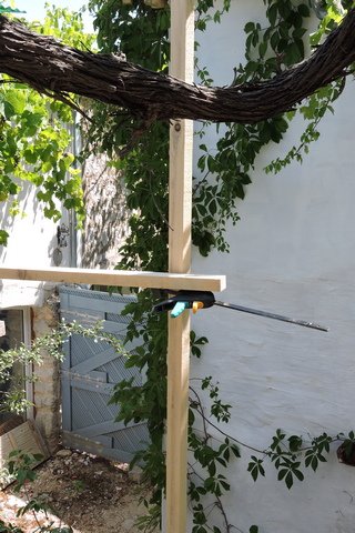 First cross piece in place